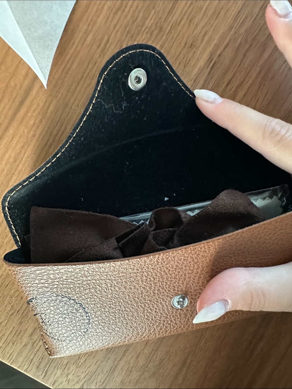 Rayban case - Picture 2 of 3